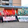 Il presidio delle lavoratrici delle pulizie all'ospedale Del Ponte Il presidio delle lavoratrici delle pulizie all'ospedale Del Ponte