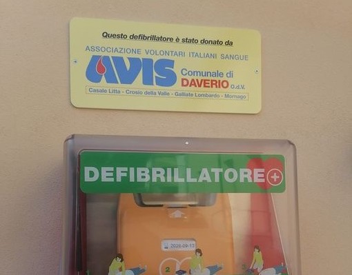 Due nuovi defibrillatori per Daverio, grazie alla generosità dell'Avis