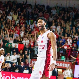 Tutta la gioia di Nate Renfro: per lui 7/7 al tiro (foto Averna)