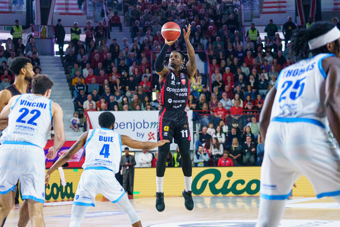 Iroegbu (foto Averna)