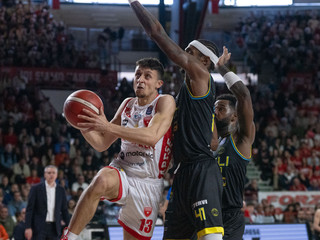 I volti vuoti e segnati di Tyus, Alviti e Librizzi dopo Varese-Cremona I volti vuoti e segnati di Tyus, Alviti e Librizzi dopo Varese-Cremona