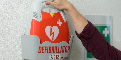 A Gavirate arrivano tre nuovi defibrillatori