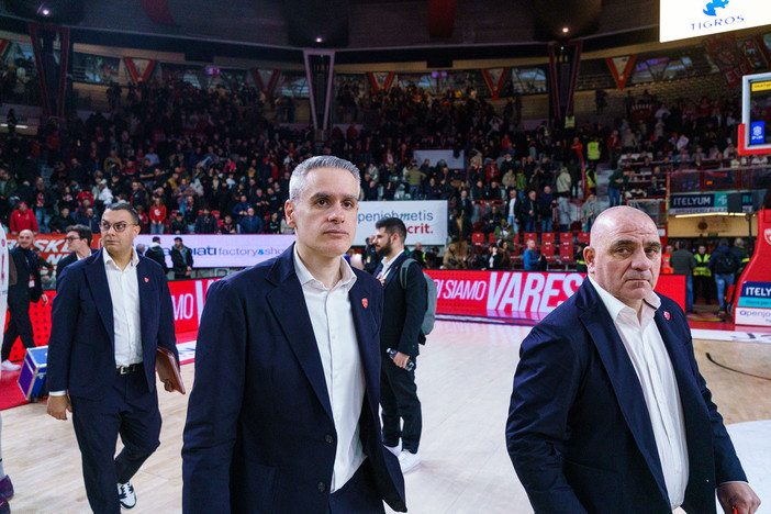 Varese esce dal campo a testa bassa (foto Averna) Varese esce dal campo a testa bassa (foto Averna)