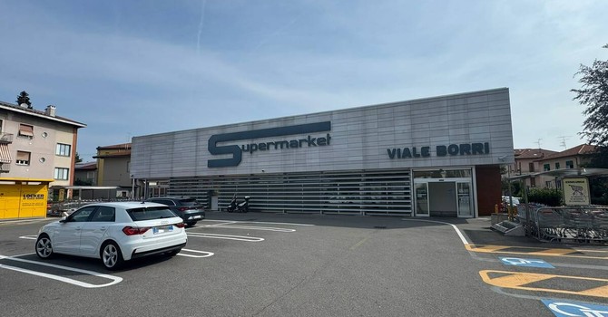 È il momento dell'addio per la cara, vecchia Esselunga di viale Borri: tanti varesini qui si sono trovati bene È il momento dell'addio per la cara, vecchia Esselunga di viale Borri: tanti varesini qui si sono trovati bene
