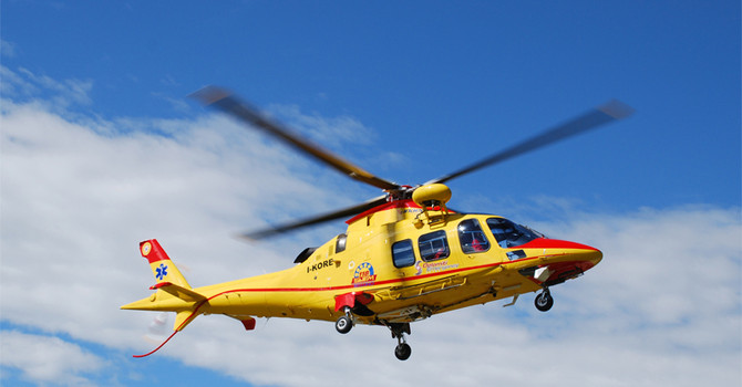 Elisoccorso in azione a Ispra per soccorrere una donna. Soccorritori ad Arcisate in codice rosso per un incidente domestico Elisoccorso in azione a Ispra per soccorrere una donna. Soccorritori ad Arcisate in codice rosso per un incidente domestico