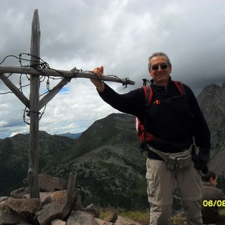 Il dottor Ettore De Giacomo (foto da Facebook) Il dottor Ettore De Giacomo (foto da Facebook)