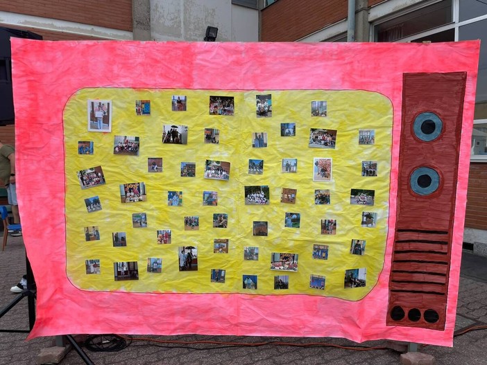 L'ultimo attacco delle maestre della Crespi: «Nessun aiuto dal Comune di Busto, ma ai bimbi abbiamo dato tutto» L'ultimo attacco delle maestre della Crespi: «Nessun aiuto dal Comune di Busto, ma ai bimbi abbiamo dato tutto»