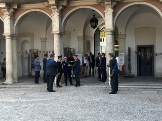 Alcune immagini della cerimonia dei 252 anni di fondazione della Guardia di Finanza che si è svolta sabato mattina ai Giardini Estensi di Varese