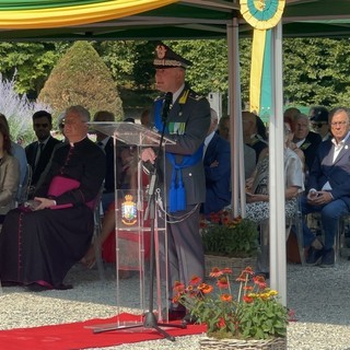 Alcune immagini della cerimonia dei 252 anni di fondazione della Guardia di Finanza che si è svolta sabato mattina ai Giardini Estensi di Varese