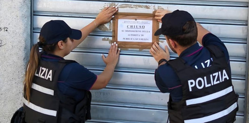 Cocktail alcolico a un tredicenne, bar del centro di Busto chiuso per dieci giorni dalla polizia Cocktail alcolico a un tredicenne, bar del centro di Busto chiuso per dieci giorni dalla polizia
