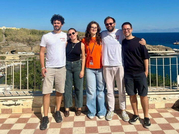 Tomaiuoli a Ventotene con i Giovani Democratici: «Europeismo e pacifismo valori da difendere ogni giorno» Tomaiuoli a Ventotene con i Giovani Democratici: «Europeismo e pacifismo valori da difendere ogni giorno»