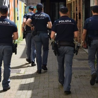 Spaccio e clandestini, controlli della polizia in centro a Varese