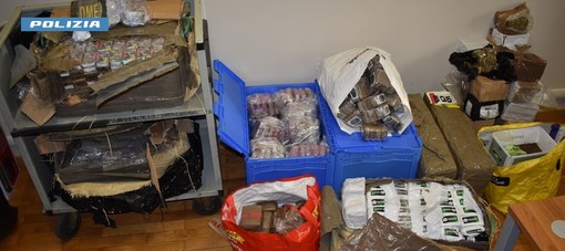 La droga sequestrata dalla polizia di Stato