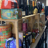 Francesco Mangia, il papà di Luppoli e Uva in via Sanvito Silvestro 111 a Varese accoglie i clienti con calore e passione unici Francesco Mangia, il papà di Luppoli e Uva in via Sanvito Silvestro 111 a Varese accoglie i clienti con calore e passione unici