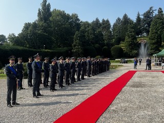 Alcune immagini della cerimonia dei 252 anni di fondazione della Guardia di Finanza che si è svolta sabato mattina ai Giardini Estensi di Varese