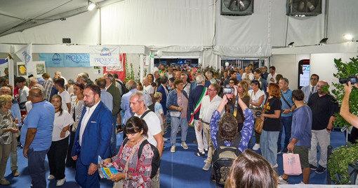 Folto pubblico alla Fiera di Varese nel fine settimana Folto pubblico alla Fiera di Varese nel fine settimana