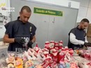 I giocattoli contraffatti sequestrati a Malpensa I giocattoli contraffatti sequestrati a Malpensa