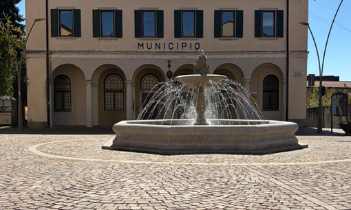 La foto pubblicata dal sindaco di Gavirate Massimo Parola per augurare buona Pasqua ai suoi concittadini