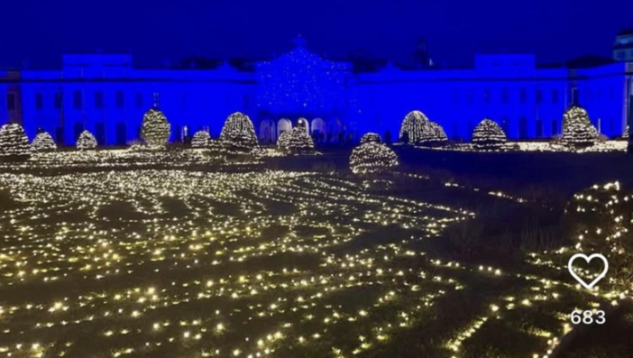 Una parte dei 15 chilometri di lucine che illumineranno da domani i Giardini Estensi Una parte dei 15 chilometri di lucine che illumineranno da domani i Giardini Estensi