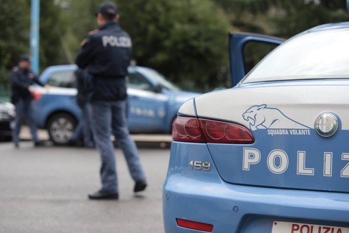 Fuga spericolata dalla polizia con l'auto rubata per le strade di Busto: arrestato