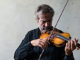 Qui e nelle prossime tre foto Giuliano Carmignola, uno dei più importanti violinisti europei, aprirà la rassegna accompagnato dall’orchestra de I Cameristi del Verbano Qui e nelle prossime tre foto Giuliano Carmignola, uno dei più importanti violinisti europei, aprirà la rassegna accompagnato dall’orchestra de I Cameristi del Verbano