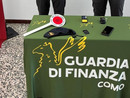 All'esame della patente con micro auricolare e ricetrasmittente nascosta sotto ai vestiti: denunciato un 22enne della provincia di Varese