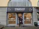 Federica Gasparo e Christian Ghelardoni nel loro locale Stardust di Gavirate