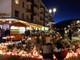 Fiori e candele per i morti di Crans Montana Fiori e candele per i morti di Crans Montana