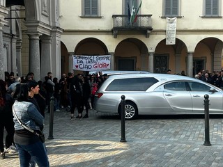 Le immagini del funerale di Enzo Ambrosino a Induno Olona