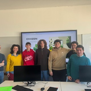 Latuaideadimpresa: l’Istituto Geymonat di Tradate vince il premio innovazione di Sistemi Formativi Confindustria Latuaideadimpresa: l’Istituto Geymonat di Tradate vince il premio innovazione di Sistemi Formativi Confindustria