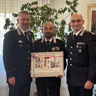 Mornago, il luogotenente Perini si congeda: il grazie del comandante provinciale De Vico Mornago, il luogotenente Perini si congeda: il grazie del comandante provinciale De Vico