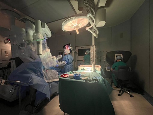 Primo intervento di Chirurgia Bariatrica eseguito con tecnica robotica in Asst Sette Laghi