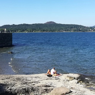 Acqua inquinata, divieto di balneazione al Lido Euratom di Ispra