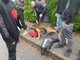 Cani anti droga in azione davanti alle scuole di Busto: due studenti trovati con la marijuana