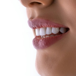Implantologia ed estetica dentale: le nuove tecnologie che stanno cambiando il settore