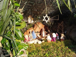 I presepi in mostra nell'itinerario di Leggiuno e Sangiano I presepi in mostra nell'itinerario di Leggiuno e Sangiano