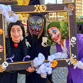 Foto di una passata edizione della Festa di Halloween a Laveno Mombello Foto di una passata edizione della Festa di Halloween a Laveno Mombello