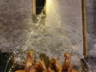 I presepi in mostra nell'itinerario di Leggiuno e Sangiano I presepi in mostra nell'itinerario di Leggiuno e Sangiano