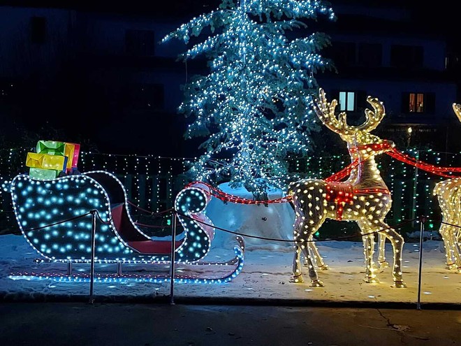 A SPASSO NEL WEEKEND. Il Natale è sempre più vicino, l'attesa in provincia di Varese tra mercatini, lucine, corse di Babbo Natale e concerti