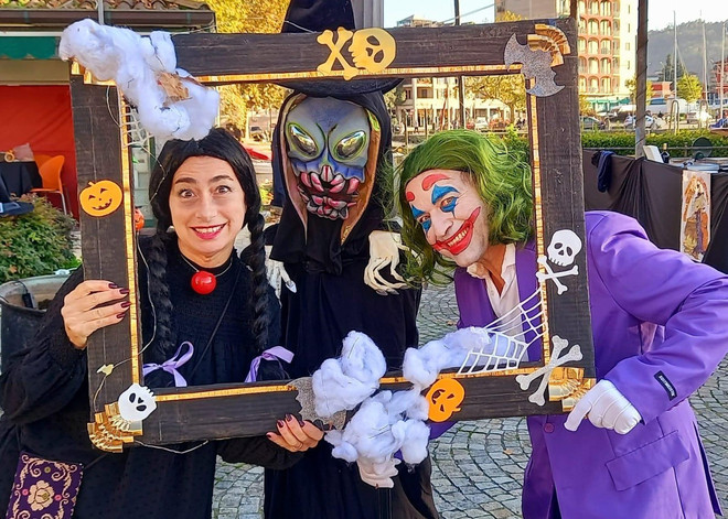 Foto di una passata edizione della Festa di Halloween a Laveno Mombello