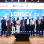 La consegna del Premio LONGEV-Italia nell’Auditorium di Banca di Asti.
