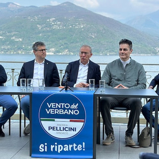 La presentazione della candidatura di Andrea Pellicini a sindaco di Luino (foto tratta da Luinonotizie.it)
