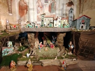 I presepi in mostra nell'itinerario di Leggiuno e Sangiano I presepi in mostra nell'itinerario di Leggiuno e Sangiano