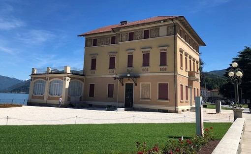 Luino, la sala conferenze di Palazzo Verbania intitolata al filosofo Giovanni Reale