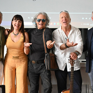 La presentazione di "Luino ti ama" (foto di Angela Garro) La presentazione di "Luino ti ama" (foto di Angela Garro)