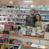 Michele e Carla Padovani dietro al banco del loro negozio Michele e Carla Padovani dietro al banco del loro negozio