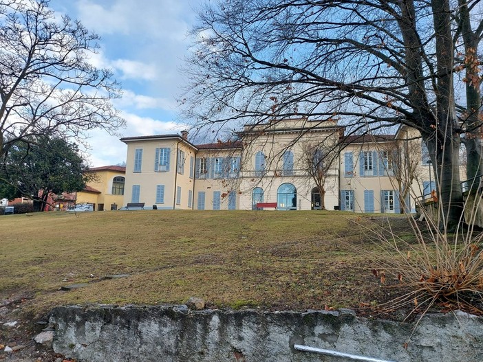 Il municipio di Laveno Mombello