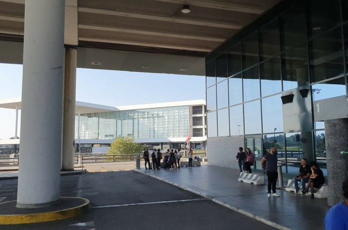 (foto d'archivio del Terminal 1) (foto d'archivio del Terminal 1)