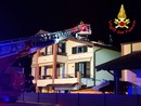 FOTO. Ennesimo incendio al tetto di una casa: vigili del fuoco di nuovo decisivi a Morazzone FOTO. Ennesimo incendio al tetto di una casa: vigili del fuoco di nuovo decisivi a Morazzone