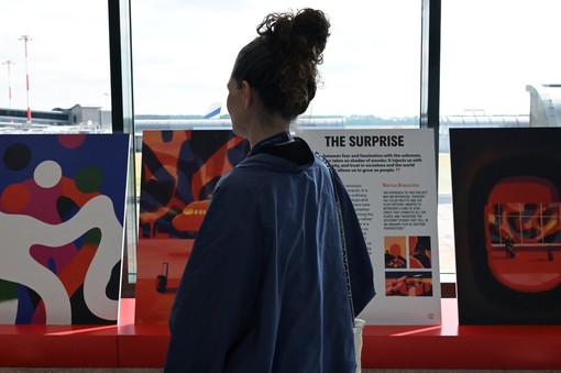 A Malpensa in mostra il magazine illustrato di Sea firmato da cinque artisti